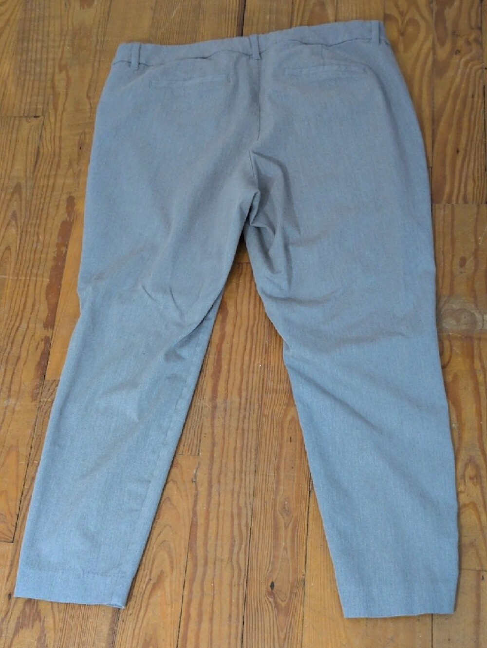 Old Navy Light Gray Women's Slim Straight Trousers - Picture 3 of 3